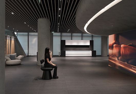 Tourbillon · Future Pavilion: Un prologo del futuro sotto la cupola che gira.