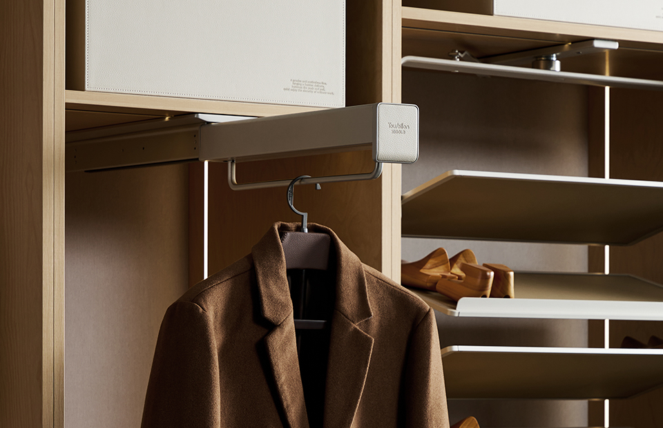 Pull-Out Hanging Rack